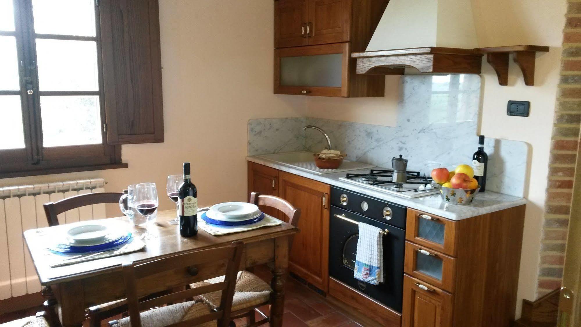 Valiano Agriturismo Terra Rossa מראה חיצוני תמונה